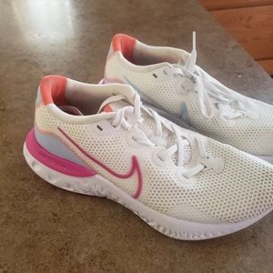 Nike Renew 8.5